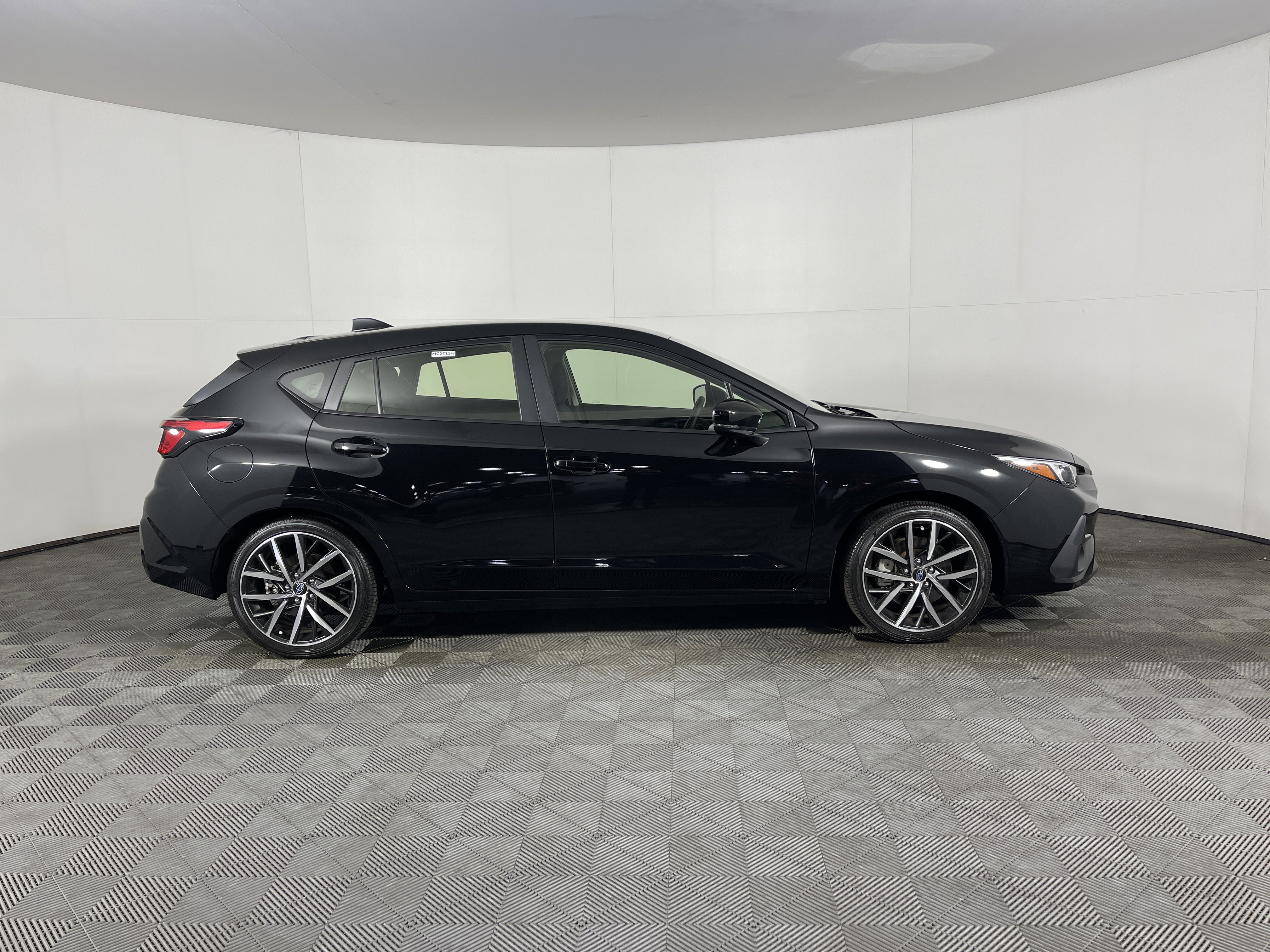 Used 2024 Subaru Impreza 2.0i Sport image 5