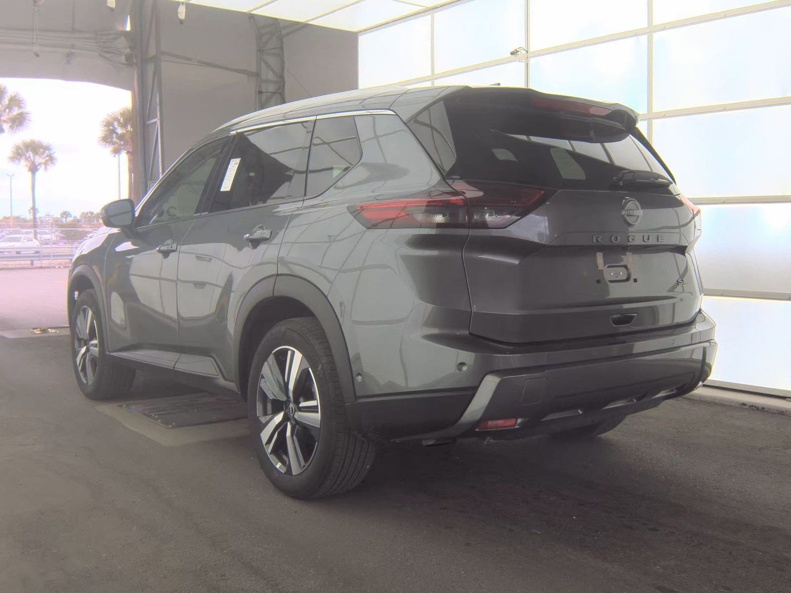 Used 2026 Nissan Rogue SL image 6