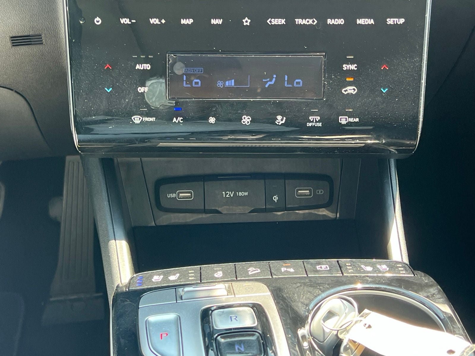 Certified 2024 Hyundai Tucson Limited FWD image 35