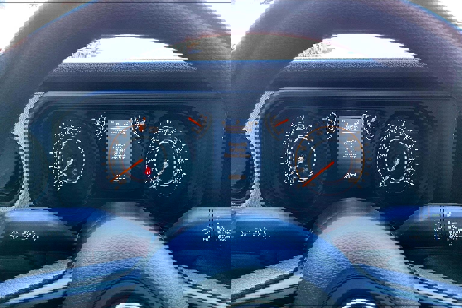 Used 2025 Jeep Gladiator Sport image 14