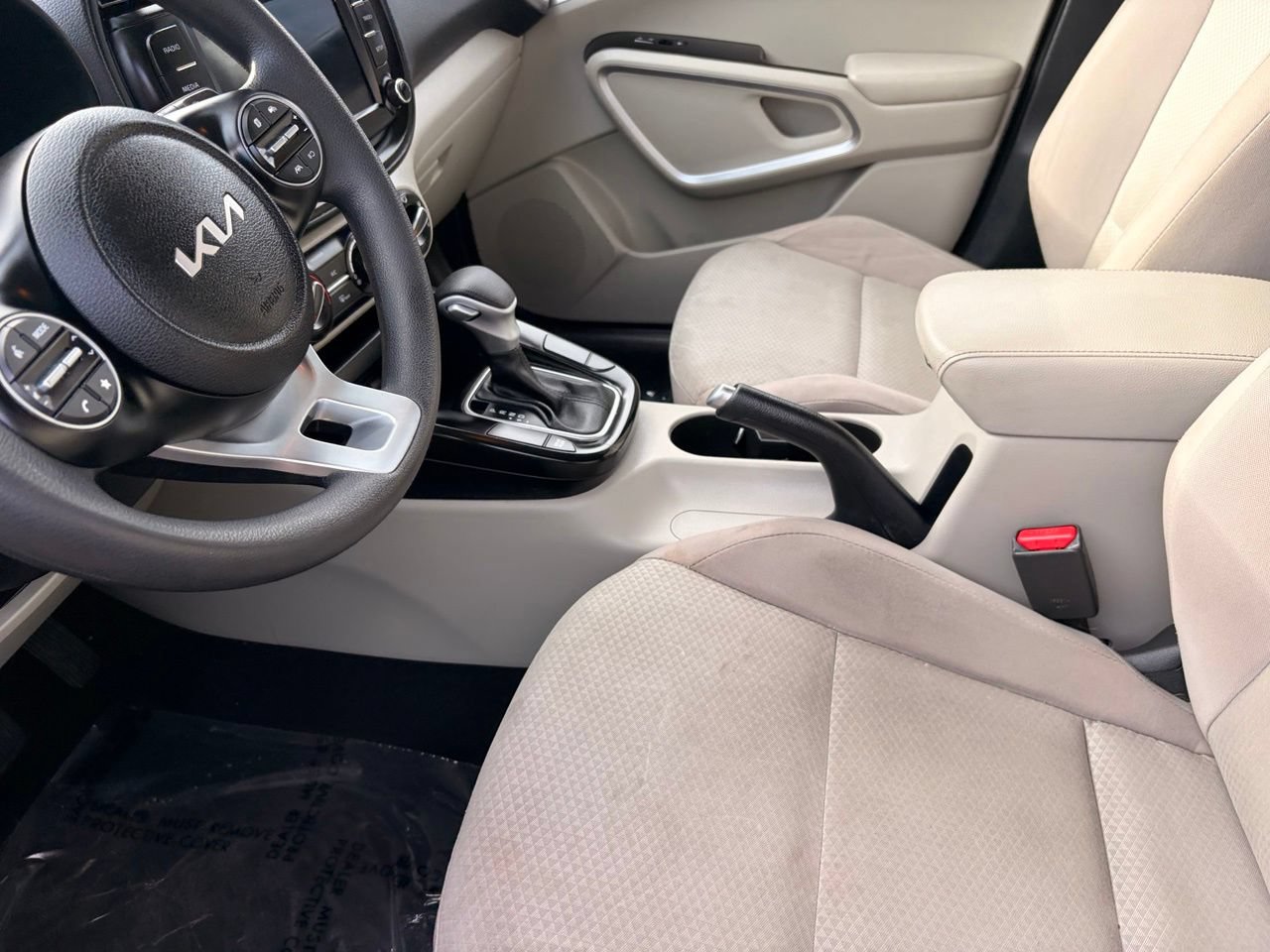 Used 2023 Kia Soul LX w/ LX Technology Package FWD image 19