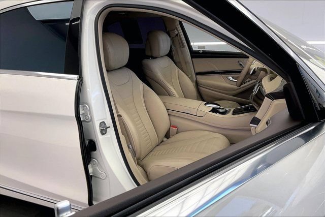 Used 2019 Mercedes-Benz S 560 Sedan image 6