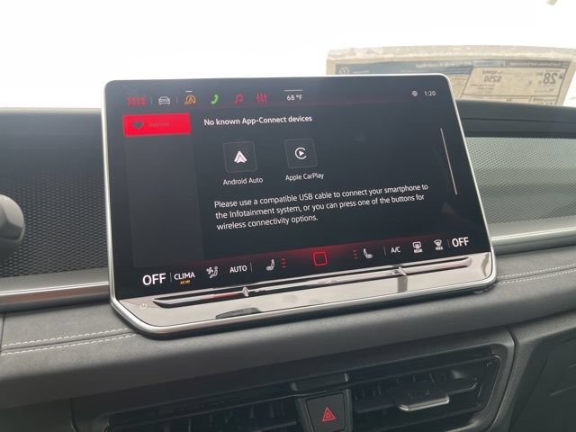 New 2026 Volkswagen Tiguan SE R-Line FWD image 18