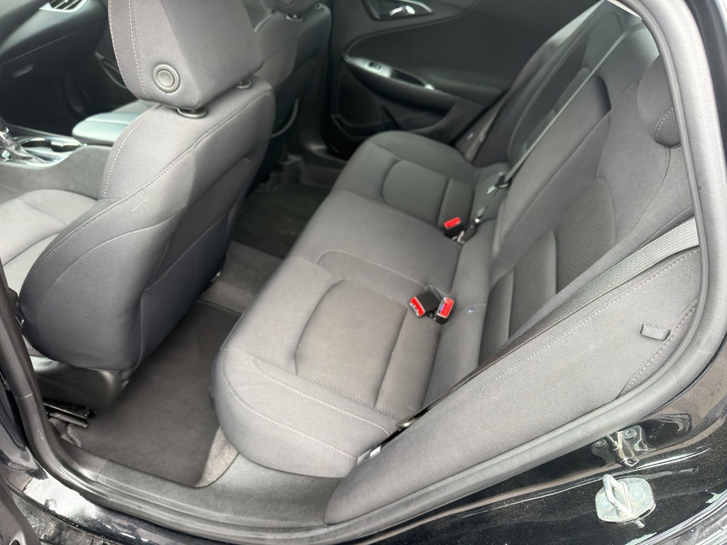 Used 2024 Chevrolet Malibu LT image 9