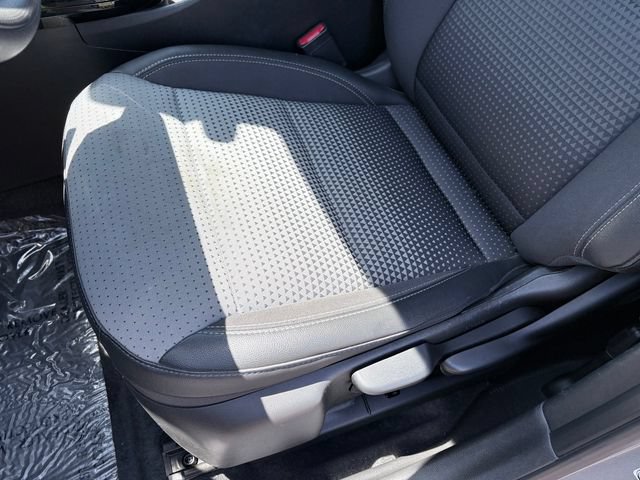 Used 2025 Chevrolet Trax LT FWD image 10