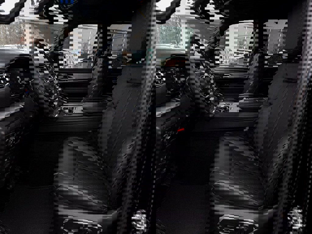 New 2025 Jeep Wagoneer 4X4 image 27