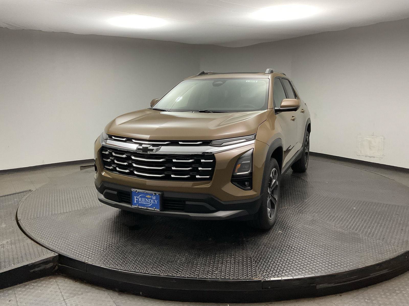 New 2027 Chevrolet Equinox LT w/ Safety and Technology Package FWD image 3