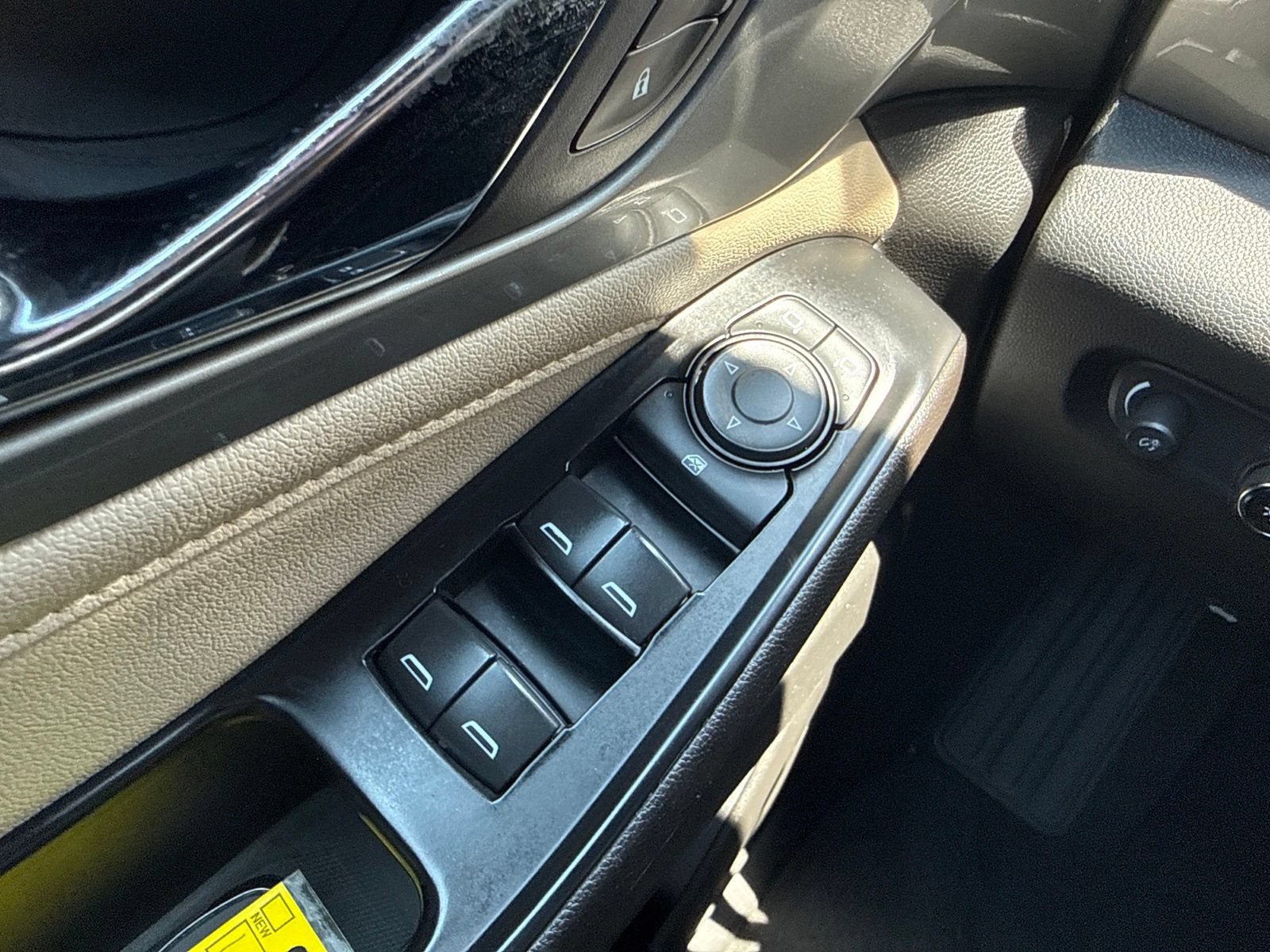 Used 2023 Chevrolet Traverse LS w/ Safety Package AWD/4WD image 23