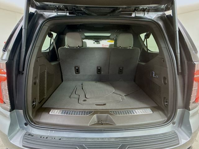 Used 2025 Chevrolet Suburban Z71 w/ Comfort Package image 29