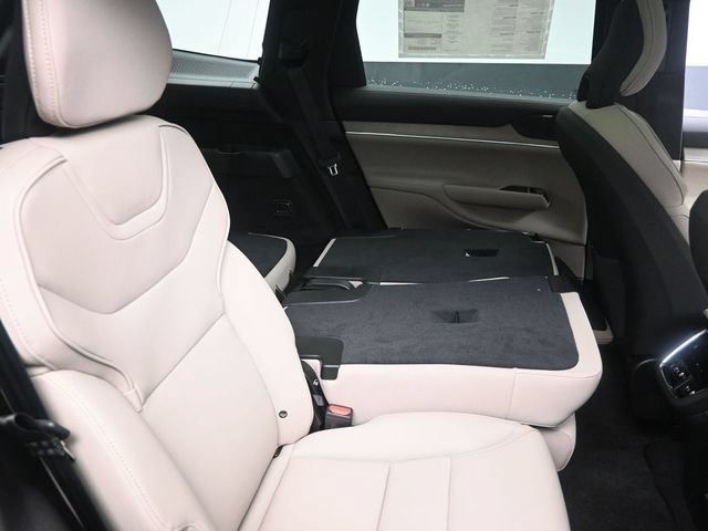 New 2026 Volvo EX90 Plus RWD image 22