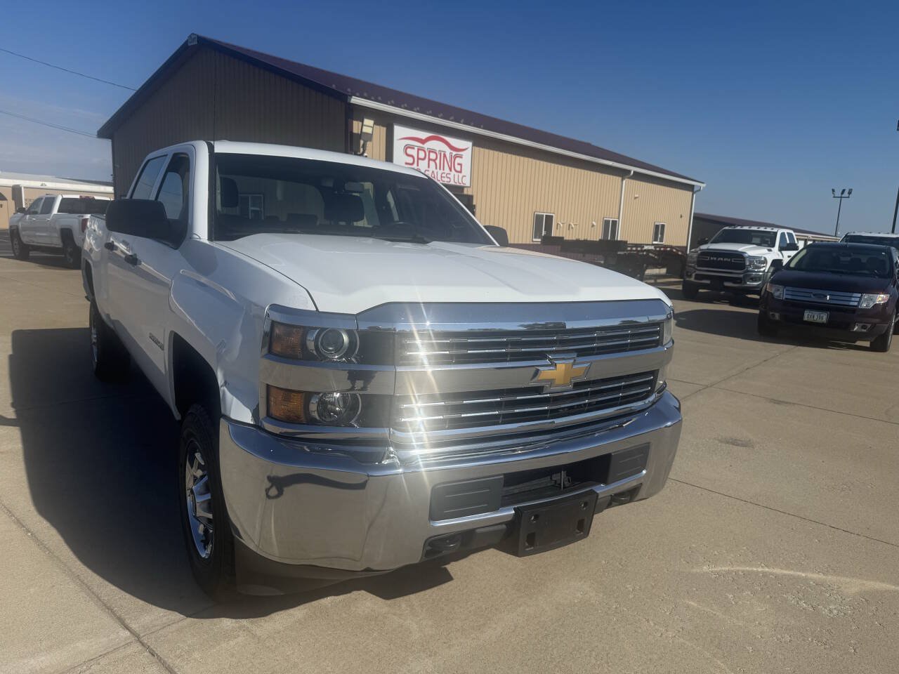 Used 2016 Chevrolet Silverado 2500 W/T AWD/4WD image 8