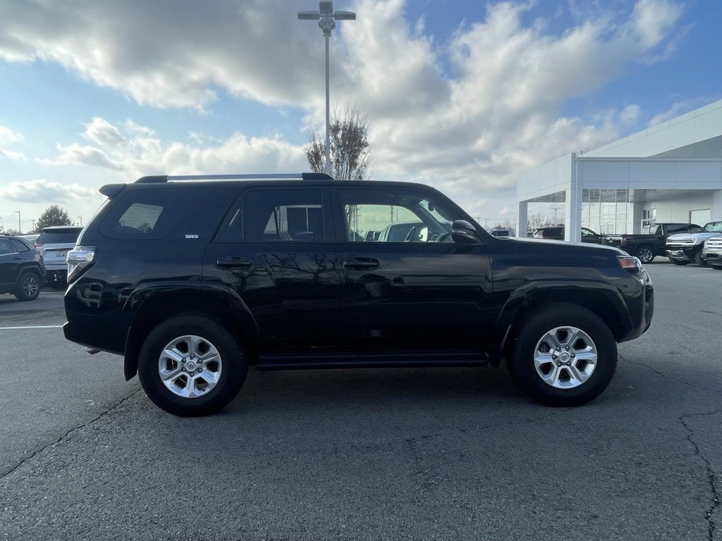 Used 2021 Toyota 4Runner SR5 Premium image 9