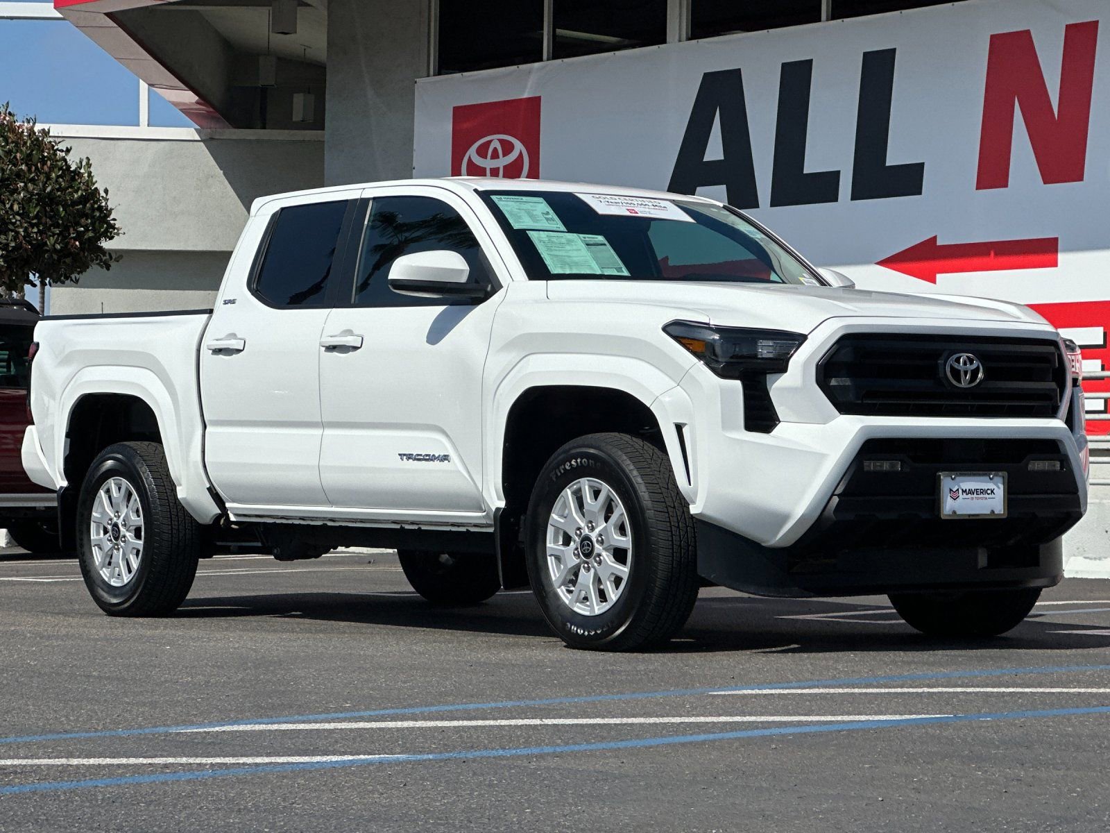 Used 2025 Toyota Tacoma SR5 AWD/4WD image 8