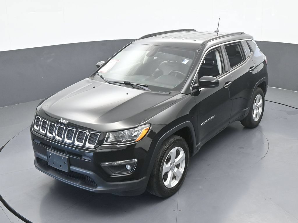 Used 2018 Jeep Compass Latitude w/ Popular Equipment Group AWD/4WD image 48