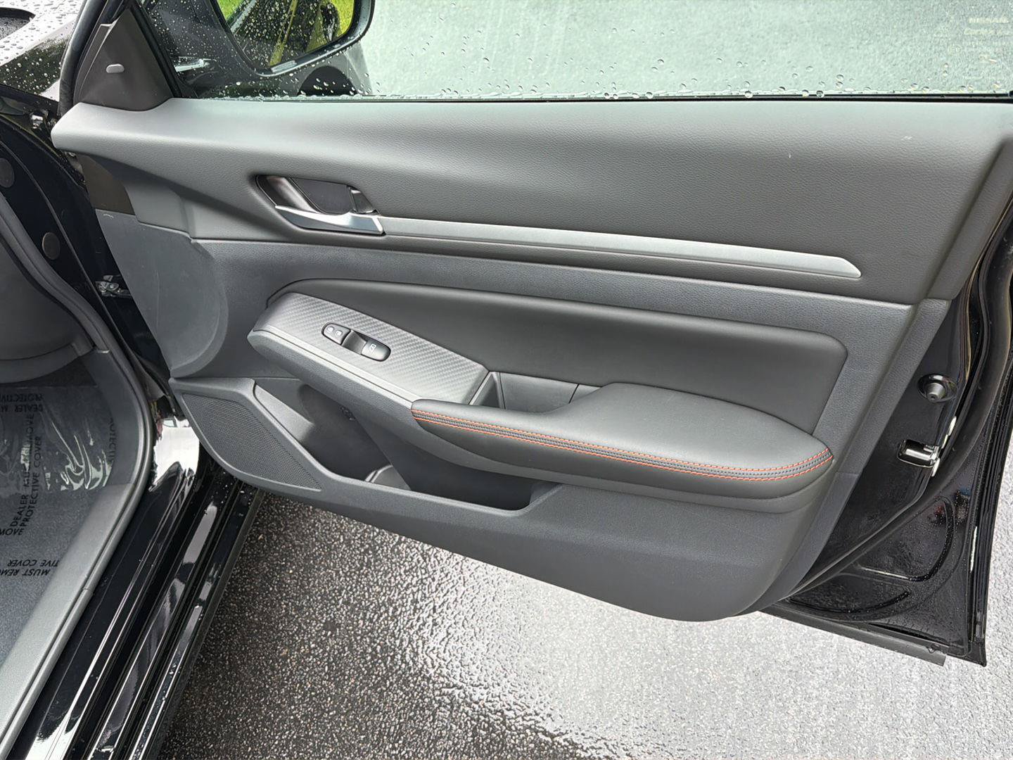 New 2026 Nissan Altima 2.5 SR w/ SR Midnight Edition Package FWD image 15