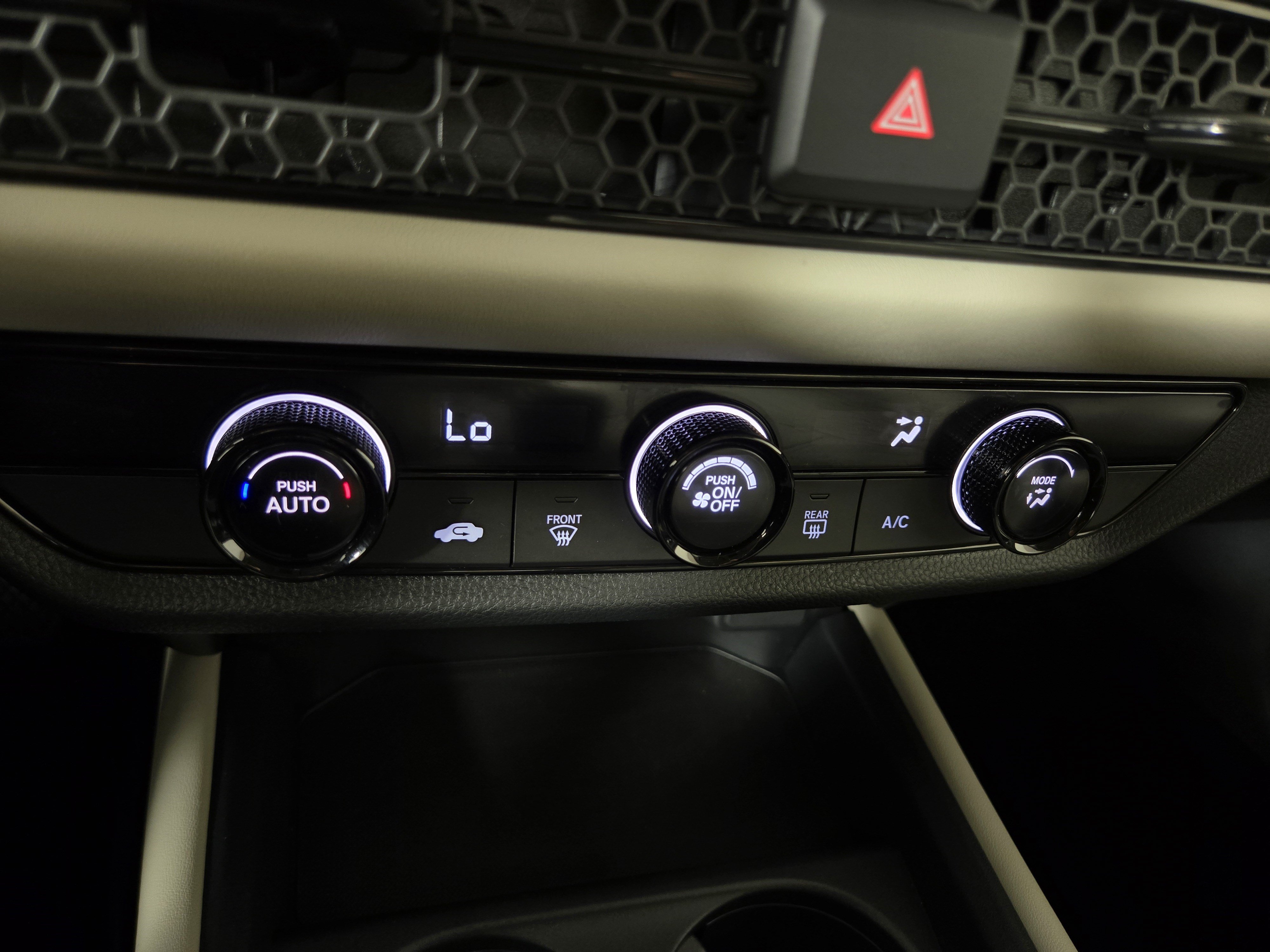 Used 2024 Honda HR-V LX image 26