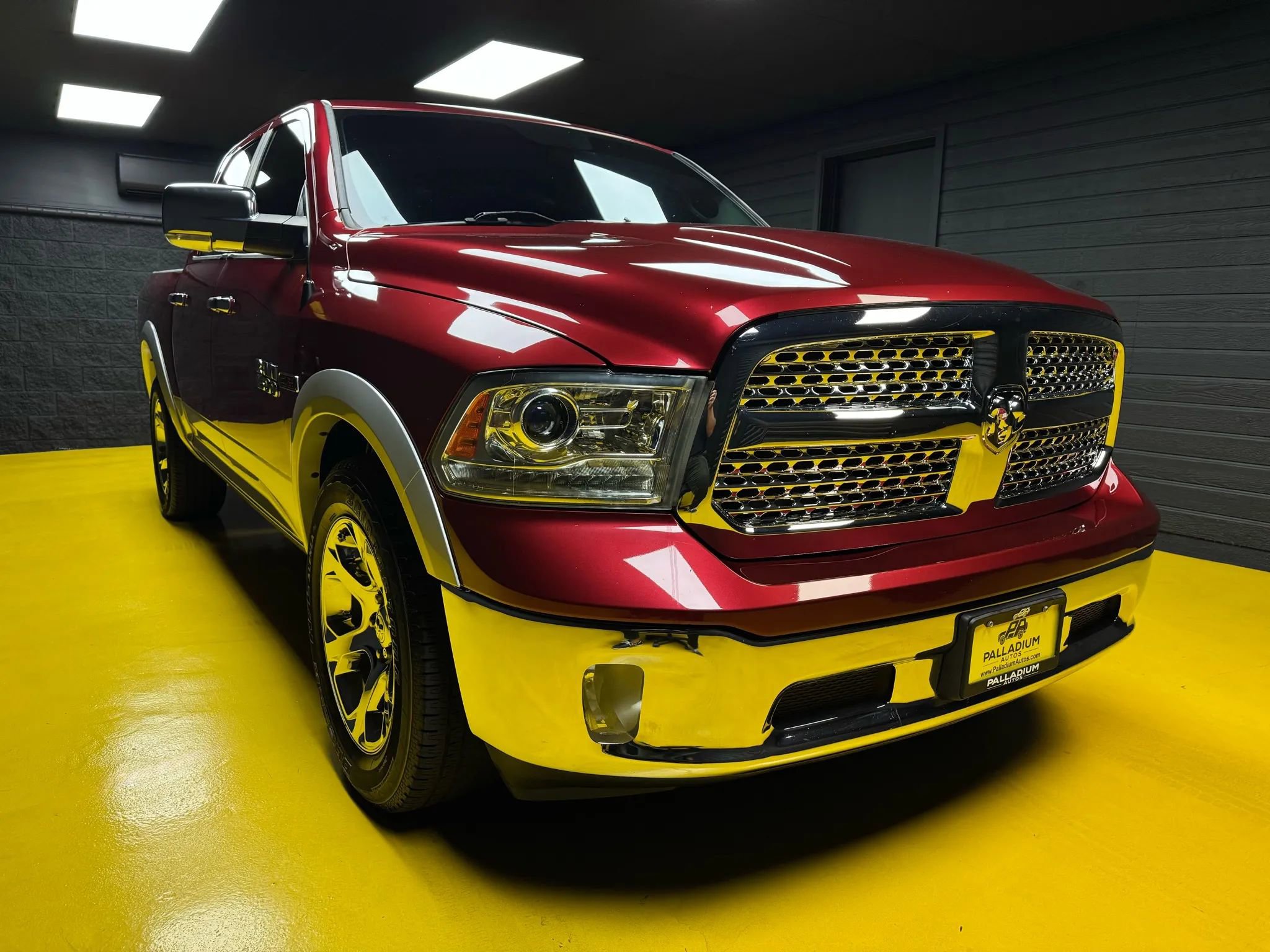 Used 2014 RAM 1500 Laramie image 3