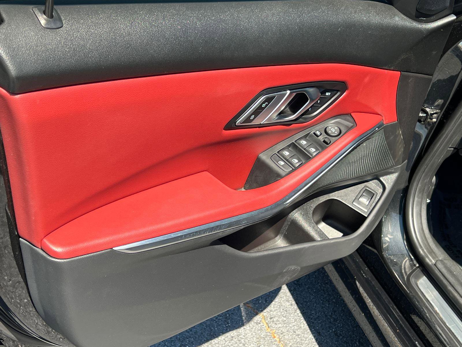 Used 2023 BMW 330i xDrive Sedan w/ Premium Package AWD/4WD image 11