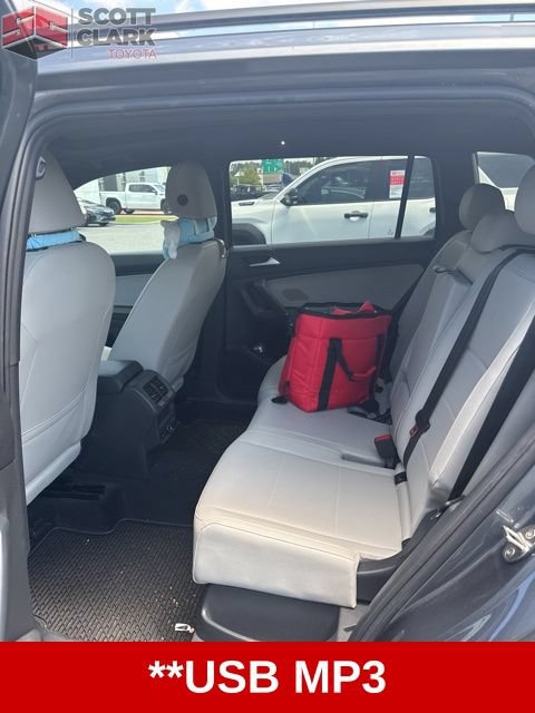 Used 2020 Volkswagen Tiguan SE R-Line AWD/4WD image 6