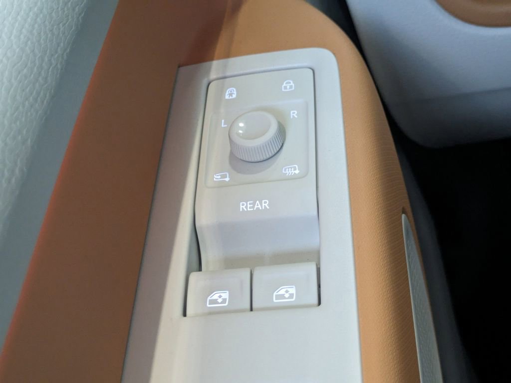 New 2025 Volkswagen ID. Buzz 1st Edition image 23