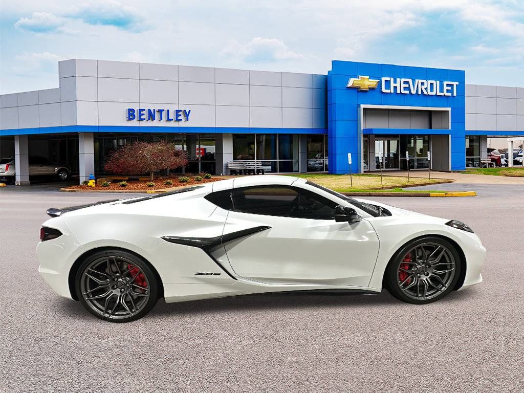 Used 2023 Chevrolet Corvette Z06 w/ Battery Protection Package image 6
