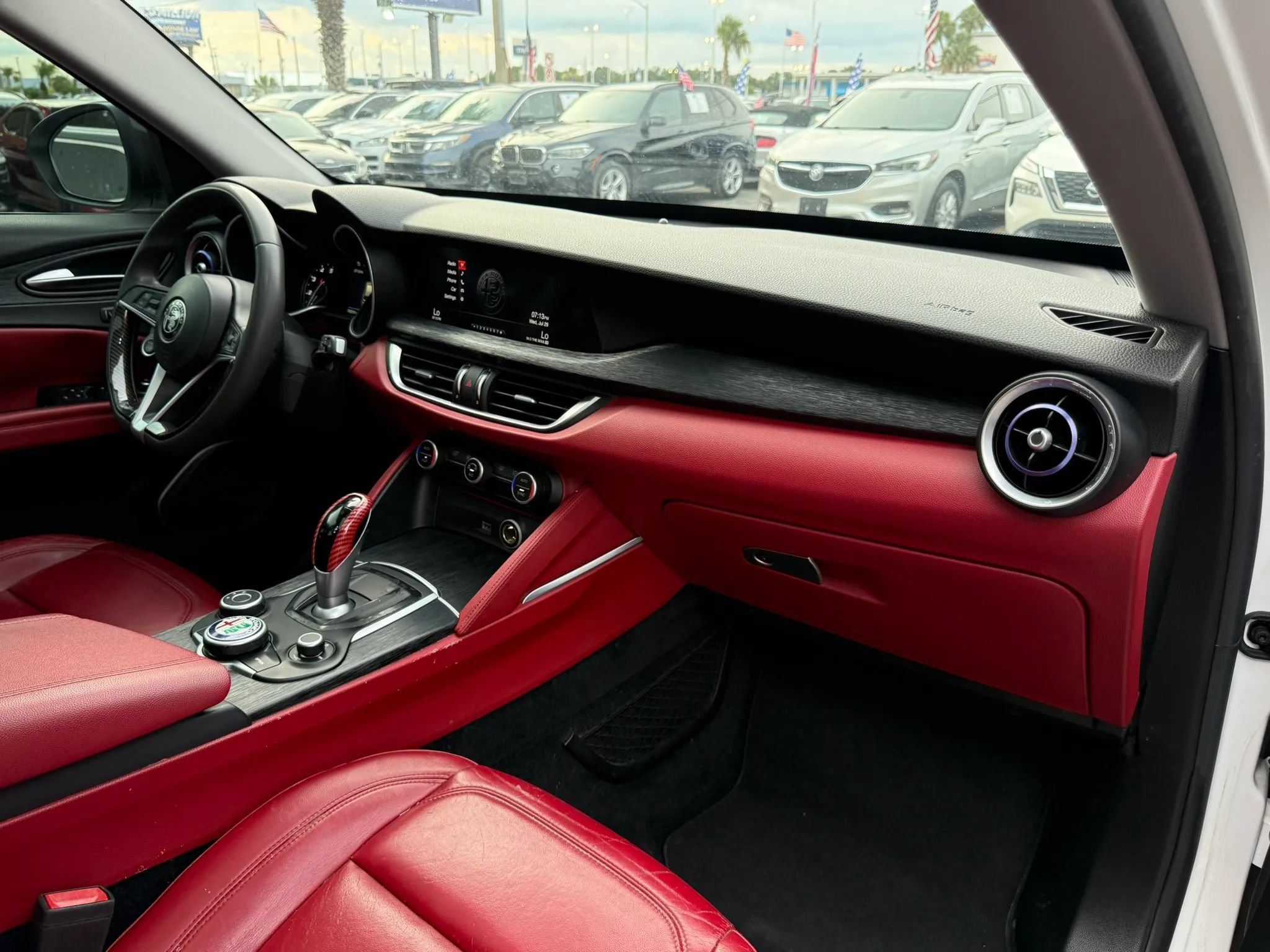 Used 2019 Alfa Romeo Stelvio w/ Nero Edizione RWD image 13
