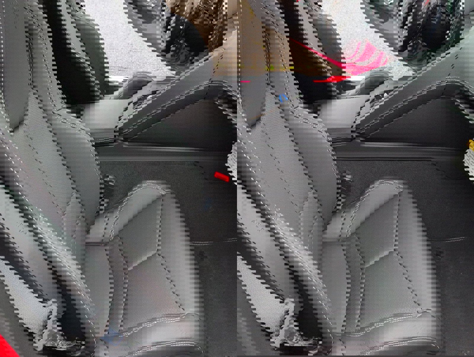 Used 2021 Chevrolet Corvette 1LT w/ Z51 Performance Package image 26