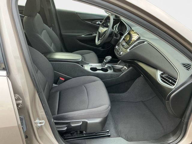 Used 2023 Chevrolet Malibu LT image 17