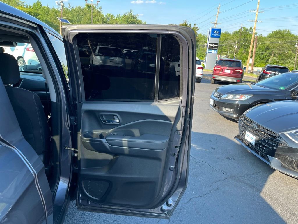 Used 2020 Honda Ridgeline Sport image 25