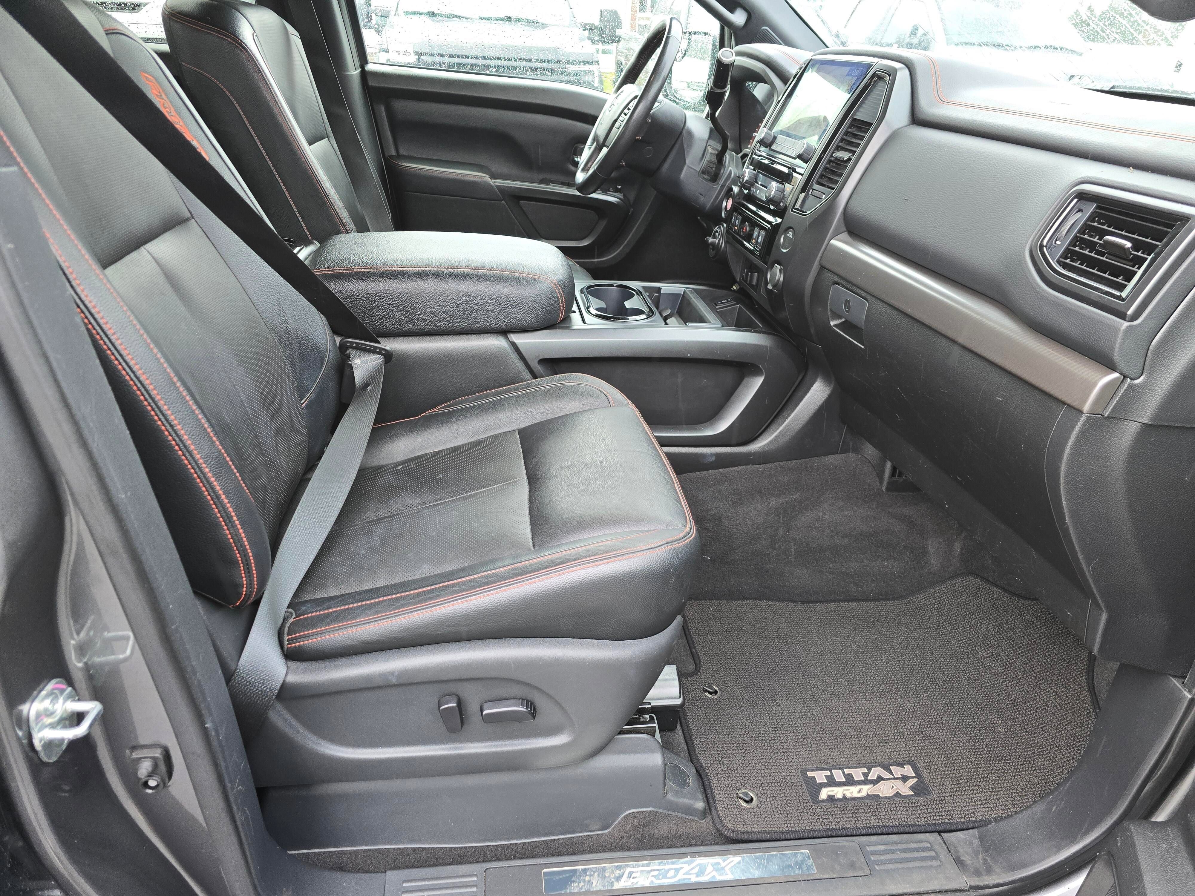 Used 2021 Nissan Titan PRO-4X w/ Pro-4x Convenience Package image 29