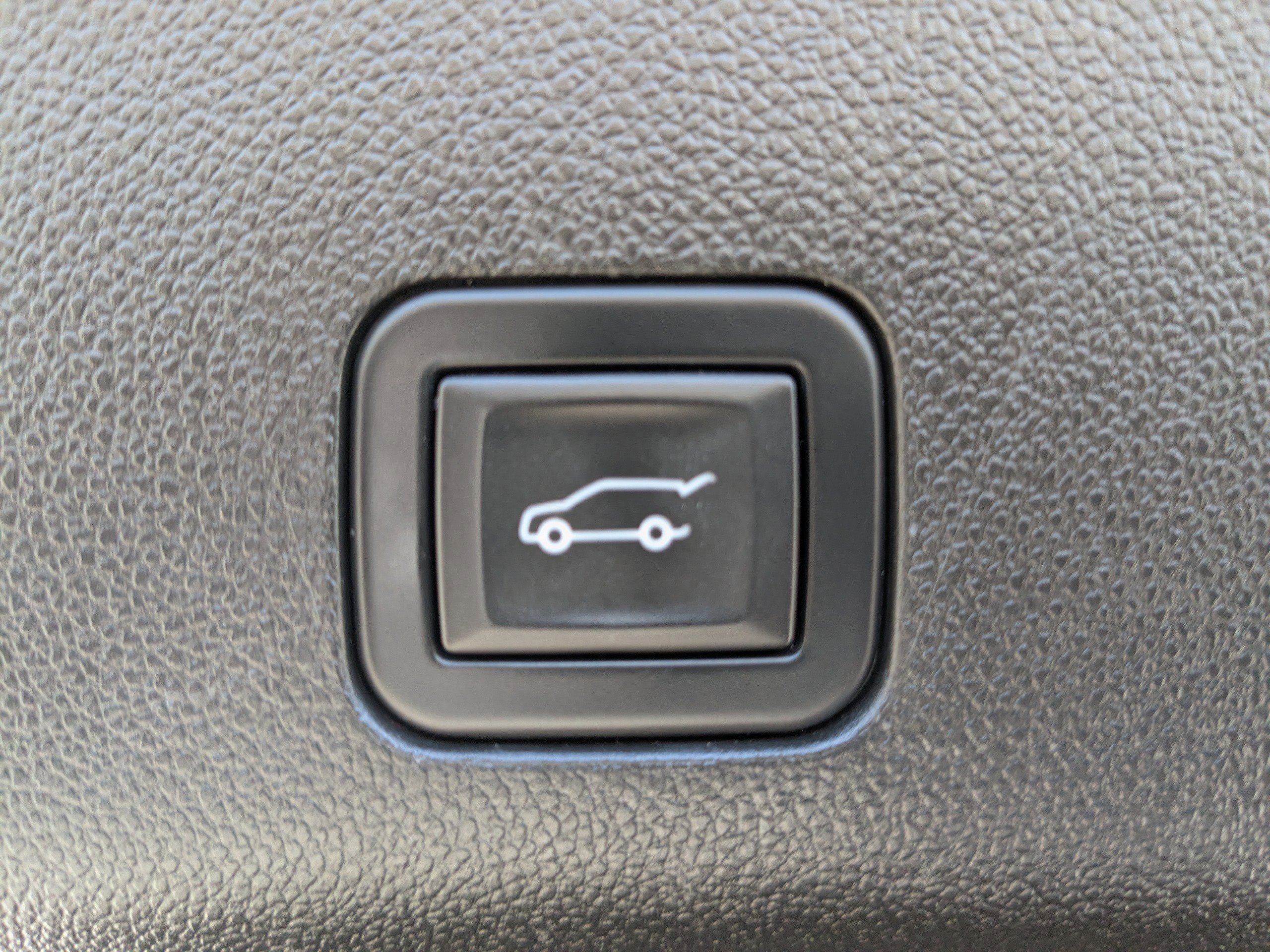 Used 2023 GMC Yukon XL Denali Ultimate image 12