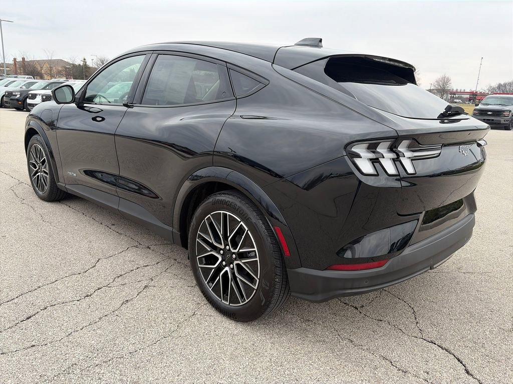 Used 2025 Ford Mustang Mach-E Premium image 5