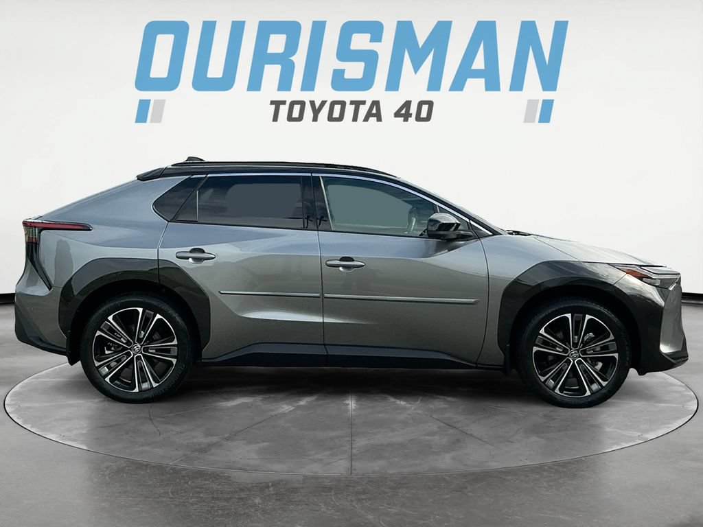 Used 2024 Toyota bZ4X AWD w/ Weather Package image 8