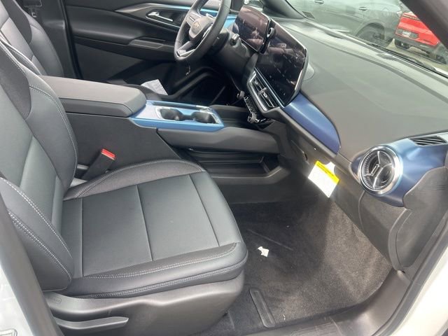New 2026 Chevrolet Equinox EV LT AWD/4WD image 16