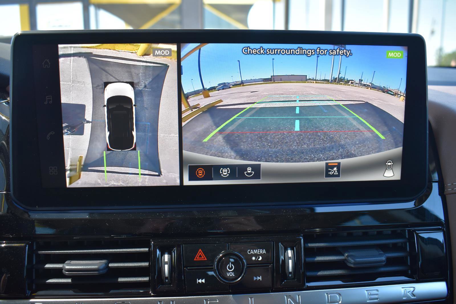 New 2026 Nissan Pathfinder Platinum image 37