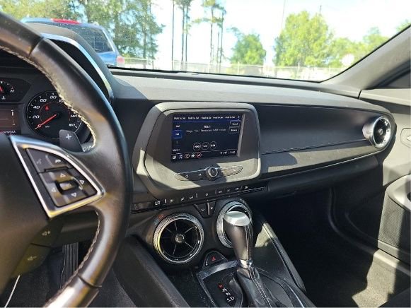 Used 2022 Chevrolet Camaro LS RWD image 7