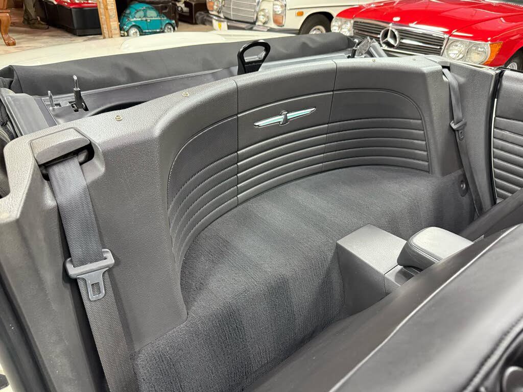 Used 2002 Ford Thunderbird RWD image 30