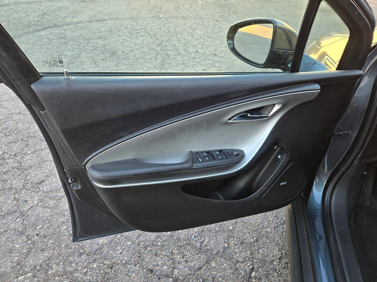 Used 2011 Chevrolet Volt Premium w/ Premium Trim Package image 20