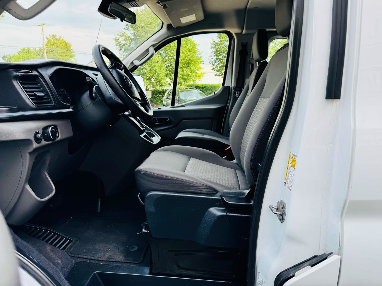 Used 2020 Ford Transit 350 XLT RWD image 13