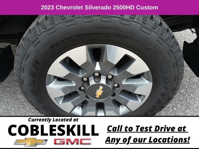 Used 2023 Chevrolet Silverado 2500 Custom w/ Custom Value Package AWD/4WD image 11