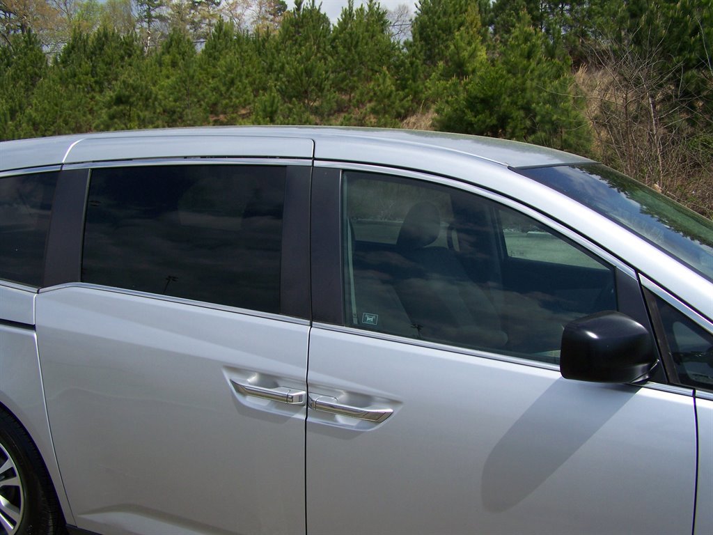 Used 2012 Honda Odyssey EX image 16