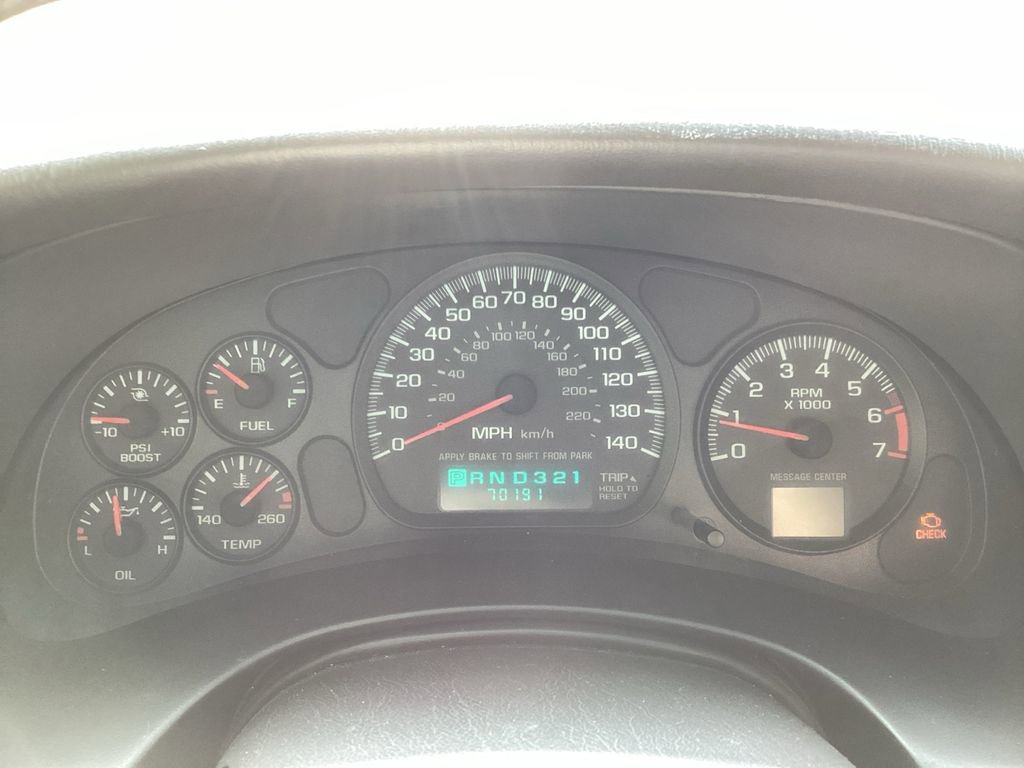 Used 2004 Chevrolet Monte Carlo SS w/ Preferred Equipment Group FWD image 17