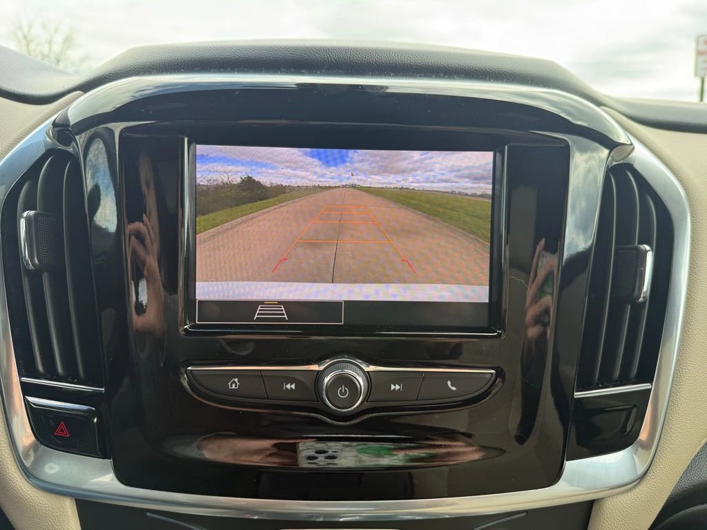 Used 2023 Chevrolet Traverse LS w/ Safety Package image 42