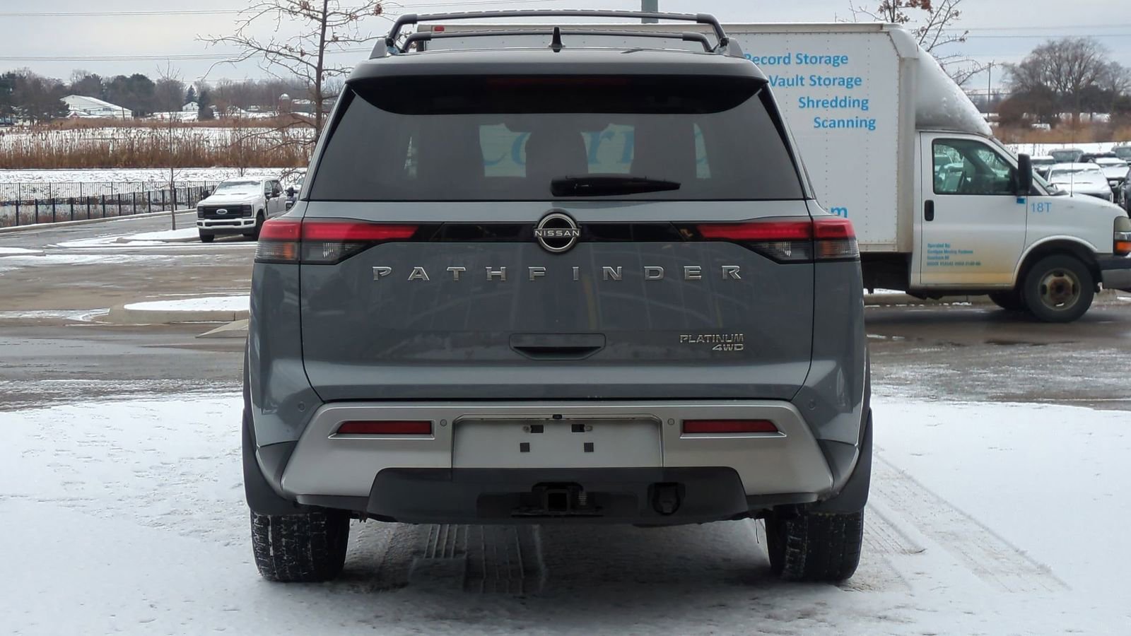 Used 2022 Nissan Pathfinder Platinum w/ Cargo Package image 5