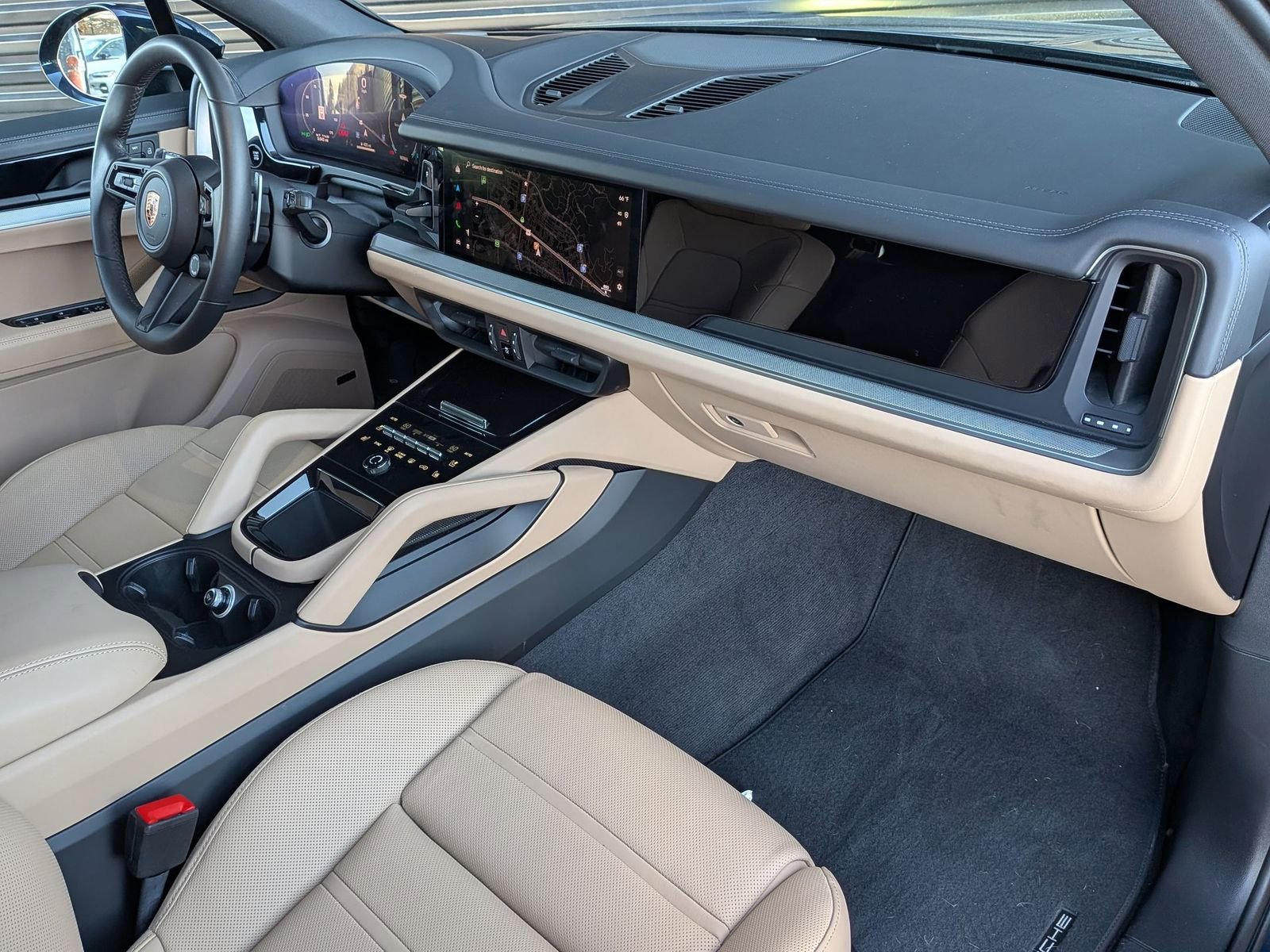 Certified 2026 Porsche Cayenne image 26
