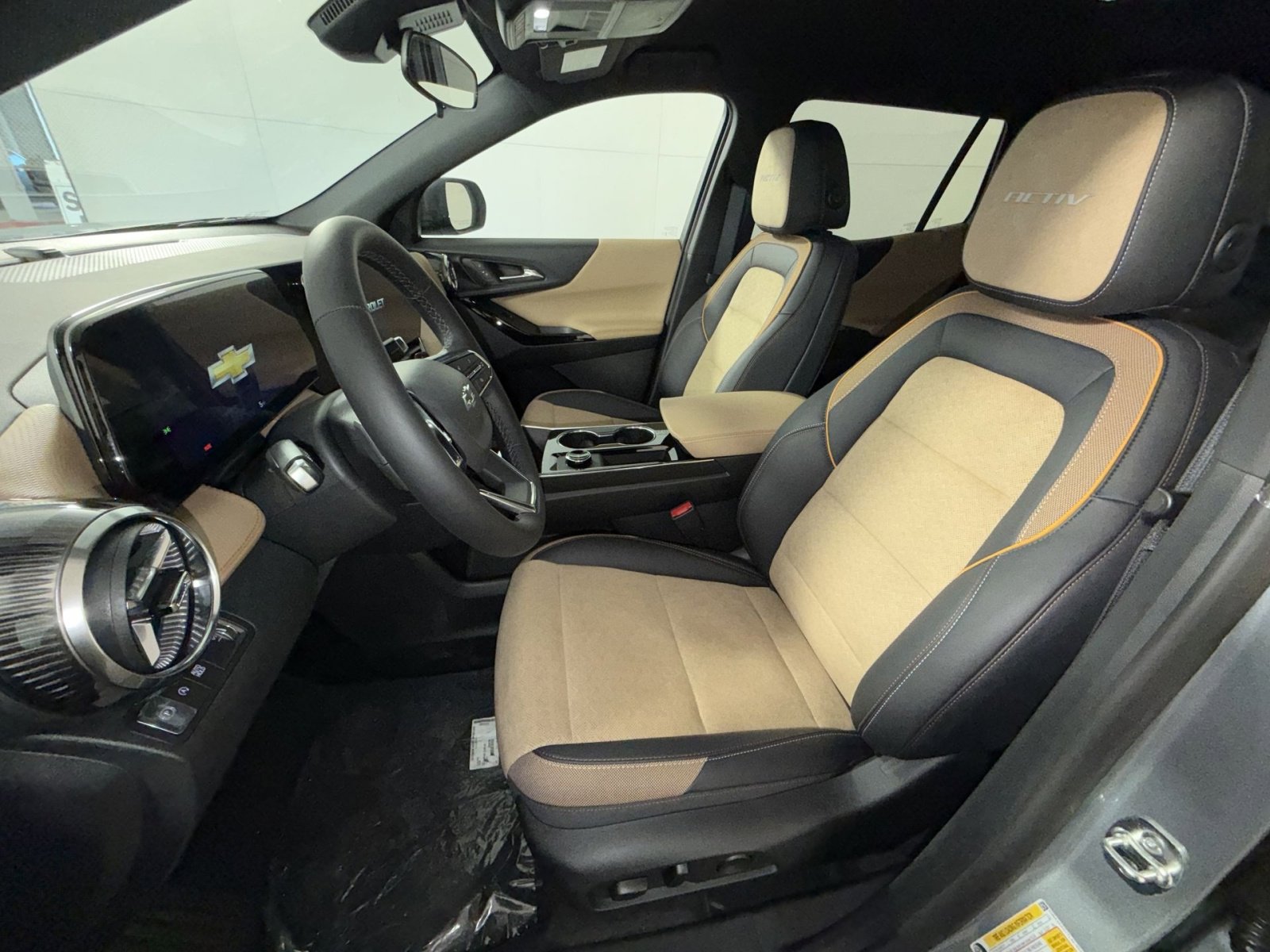 New 2026 Chevrolet Equinox ACTIV FWD image 13