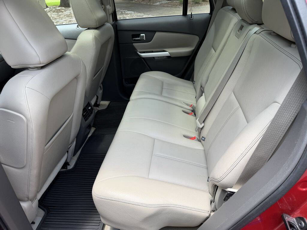 Used 2011 Ford Edge Limited w/ 302A Rapid Spec Order Code FWD image 18