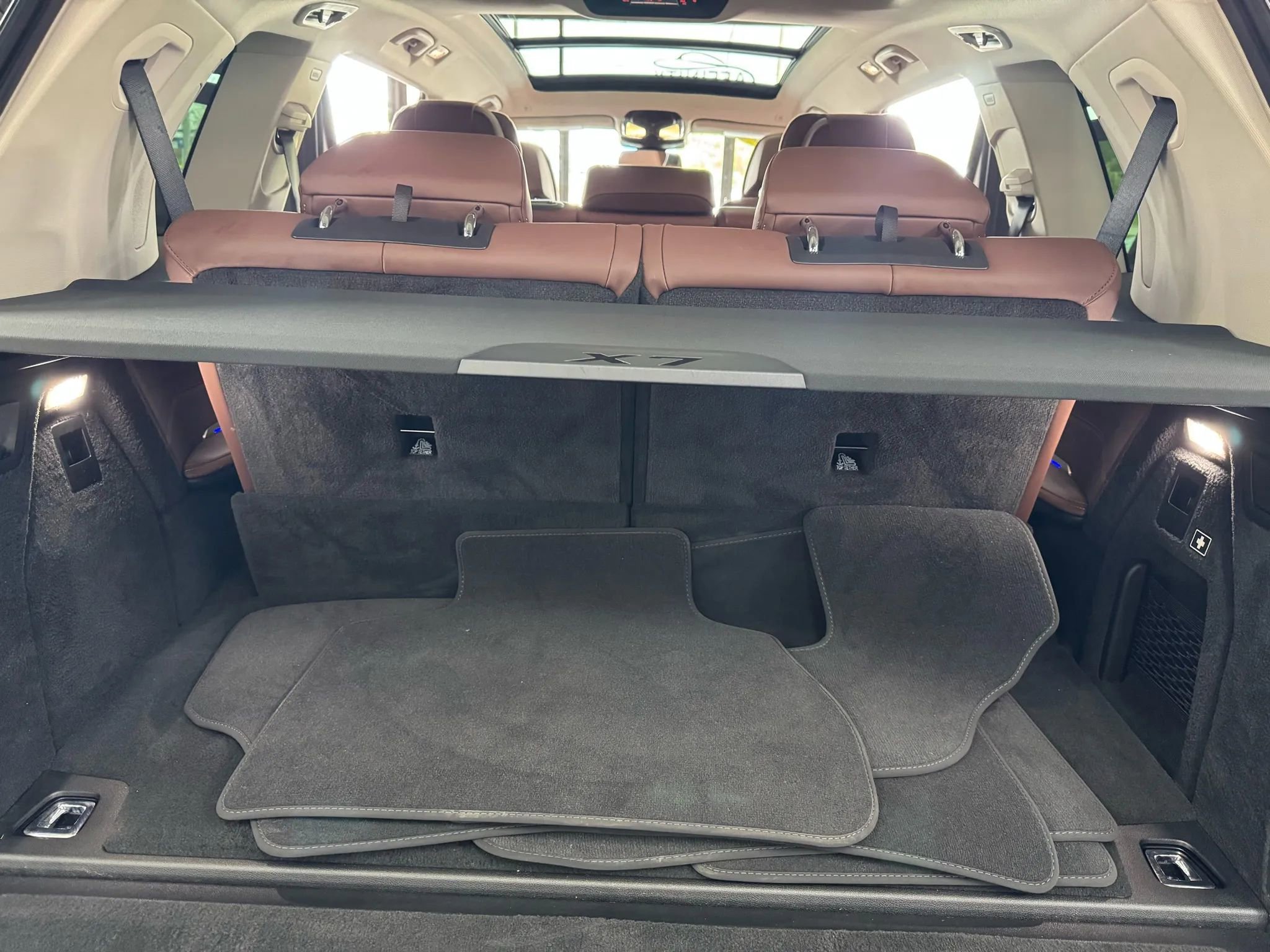 Used 2023 BMW X7 xDrive40i w/ Premium Package image 30