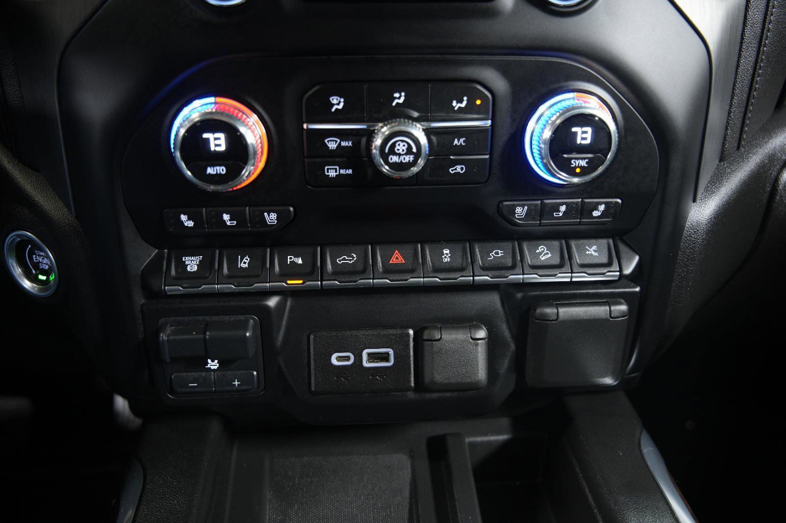 Used 2023 GMC Sierra 2500 Denali w/ Denali Black Diamond Edition image 39