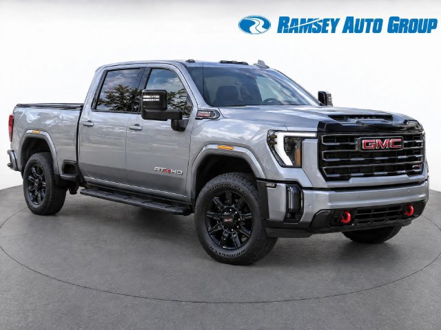 Used 2024 GMC Sierra 2500 AT4 w/ AT4 Preferred Package AWD/4WD image 2